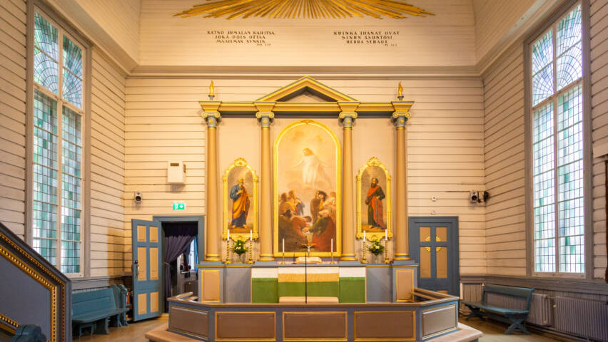 Lappeen Marian kirkossa alttarinäkymä